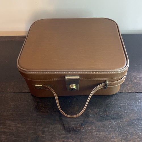 Vintage vanity travel case - vintage,