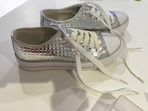 Claudia ghizzani designer - claudia,