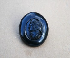ANTIQUE WHITBY JET CARVED LADY HIGH RELEIF CAMEO BROOCH