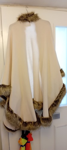 Cream cape with fur trim - cream,