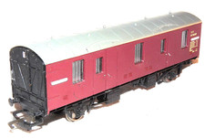 ⭐Hornby R6314 BR Maroon CCT Utility Van M94149 VGC OO Parcels Wagon / Coach 00