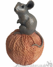 Cute antique effect mouse on