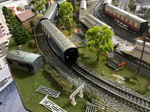 Hornby coronation scot - scot, coaches