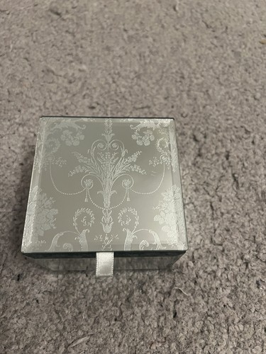 Jewellery box laura - –,