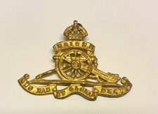 Royal Artillery Cap Badge. Damaged/Missing lugs on reverse. For repair