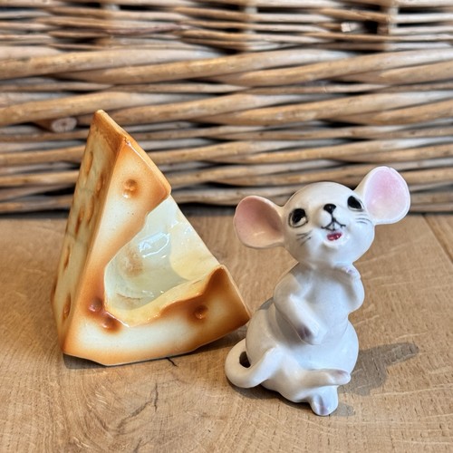 Vintage salt pepper shakers - vintage,