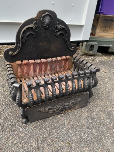 Cast iron dog - cast, grate