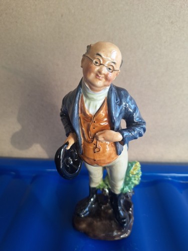 1930 royal doulton figure - royal,
