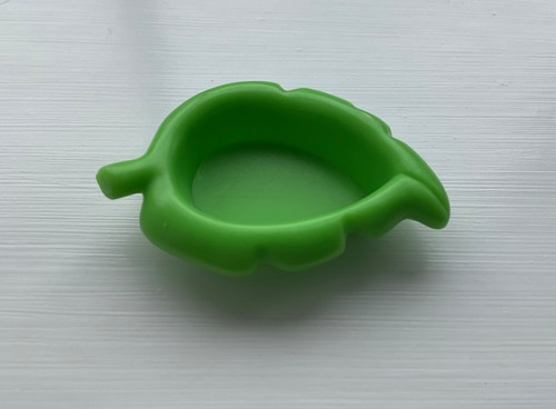 Disney 2010 green leaf food - 2010,