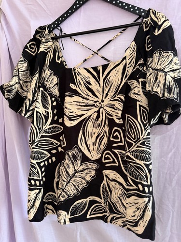Pretty ladies black patterned - pretty,