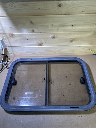 Aluminium window for horsebox - aluminium,