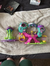 The Zelfs Treehouse Playset