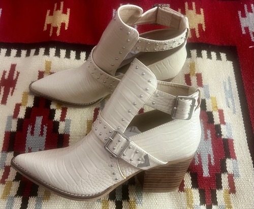 Arider girl cowboy women - arider~girl,