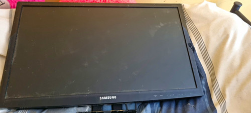 Samsung 24in black flat screen - black,