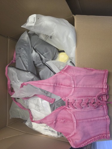 100 units shein clothing - 100,