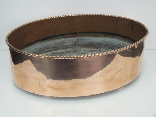 Superb vintage oval copper - superb,