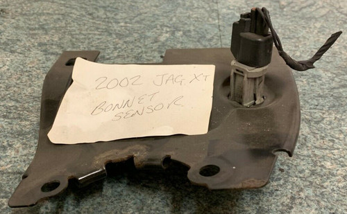 Jaguar type bonnet sensor - x,