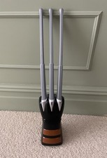 Wolverine X Men Flick Out Retractable Claws Hand Noise Sounds Hasbro 2013