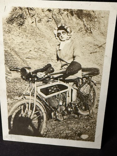 Antique snapshot photo - photo, woman