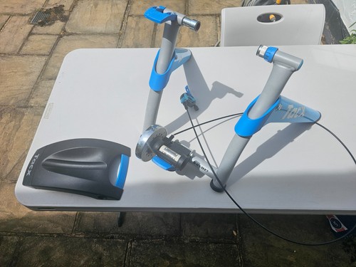 Tacx turbo trainer - blue., good