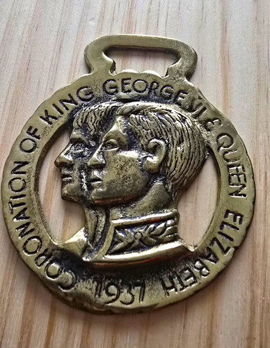 Brass horse brasses coronation - brass,