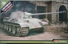 Academy 13523 1:35 Pz.Kpfw.V Ausf.G Panther WWII German Tank, plastic model kit