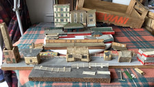model railway, 00 gauge, station and goods yard buildings, faults,