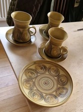 Set Alvingham Pottery Tea Cups