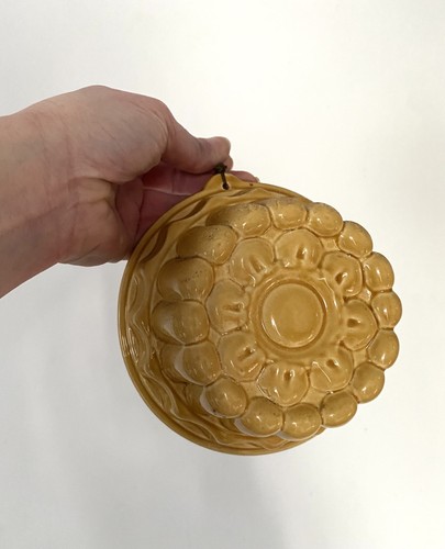 Vintage yellow jelly mould - vintage,