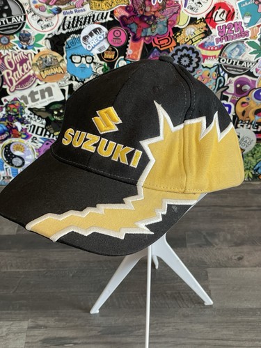 Team suzuki racing - suzuki, lightening