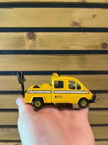 Vintage 1980s corgi relay - aa,