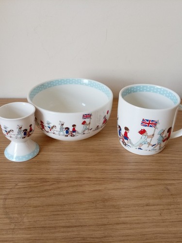 Churchill china belle boo - china,
