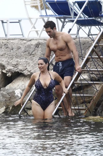 Kelly brook swimsuit - swimsuit, 4x6