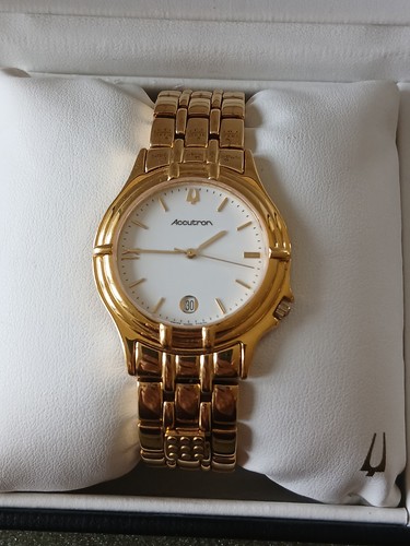 Bulova accutron saphire - bulova,