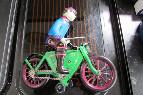 Tin toy wind bicycle 20cm - toy,