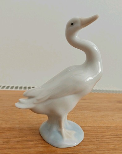 Lladro standing duck duckling - duck,