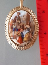 Vintage Cries Of London Oval Ceramic Necklace Pendant Gold Tone 24" Chain Vgc