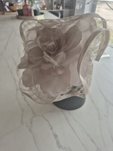 Large flower mesh feathers - flower,