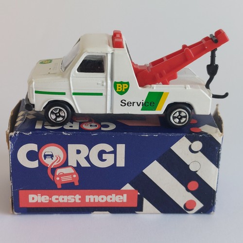 Corgi ford transit wrecker - corgi, bp