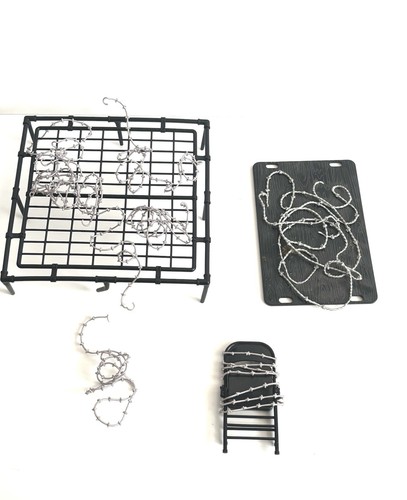 Aew barbed wire - chair, table