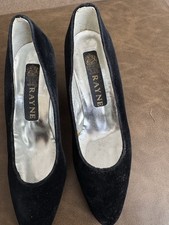 H M Rayne Women’s Black