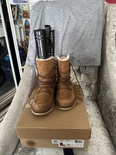 Ugg W Lodge Boots Size 5.5/38