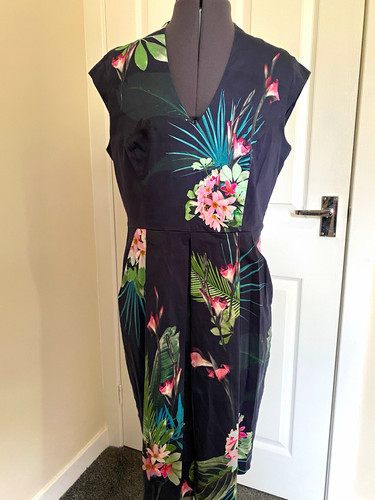Phase eight navy tropical - phase,