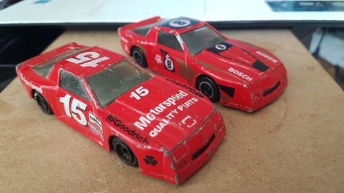 Corgi toys chevrolet camaro - corgi,