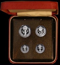 1990 QEII 4 COIN MAUNDY CASED