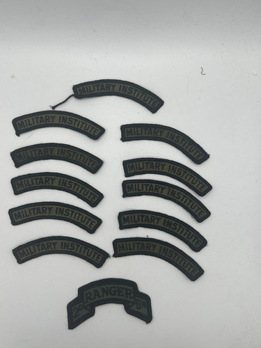 Various military cloth badges - various,