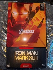 Hot Toys Avengers Age of