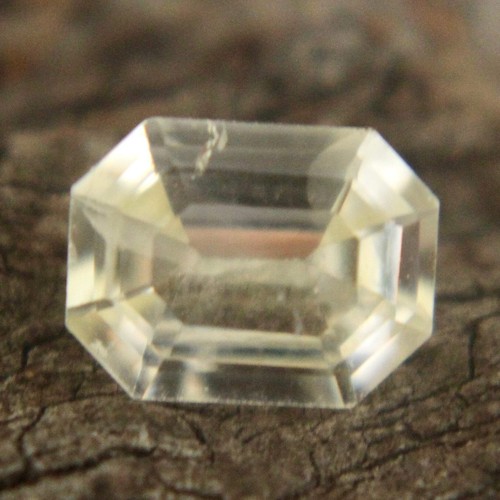 Natural yellow sapphire - yellow,