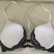 Ladies LA SENZA Padded Push Up White & Black Lace Front Closure Bra size 32A NEW