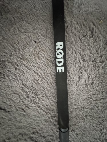 Rode boompole good - –,